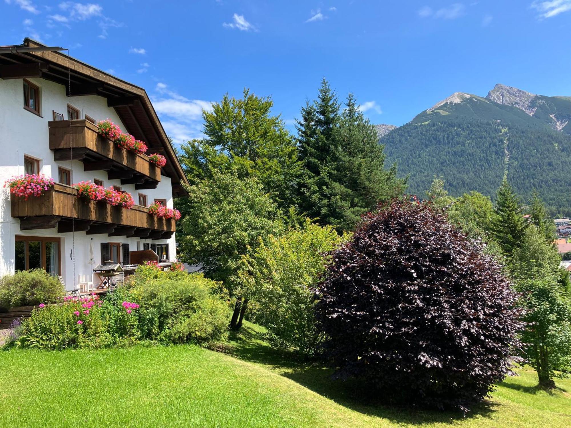 Landhaus Frenes Apartments Seefeld in Tirol Ngoại thất bức ảnh