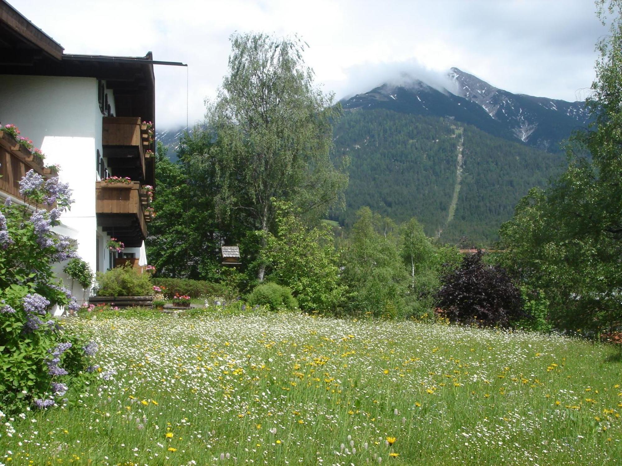 Landhaus Frenes Apartments Seefeld in Tirol Ngoại thất bức ảnh