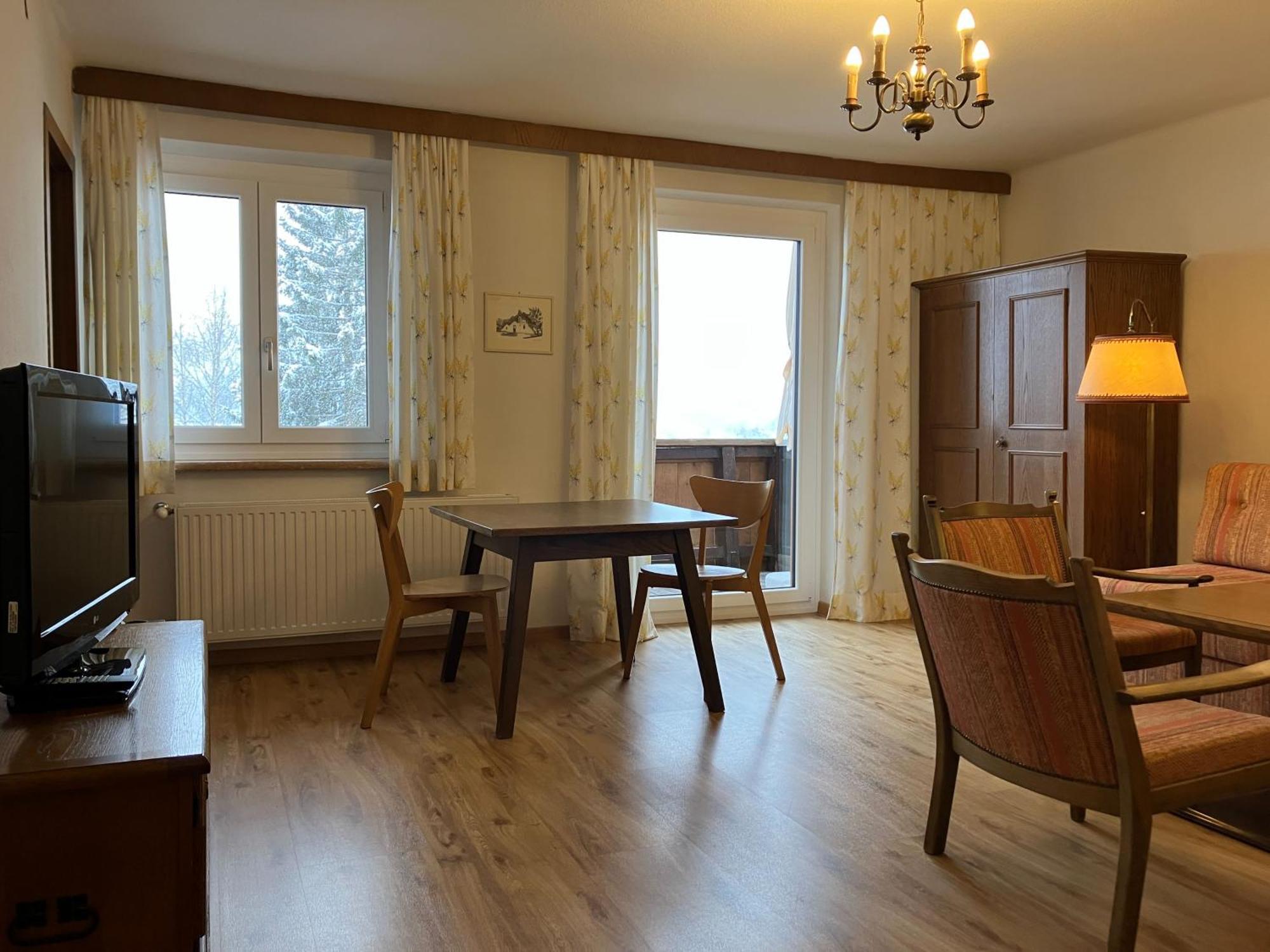 Landhaus Frenes Apartments Seefeld in Tirol Ngoại thất bức ảnh