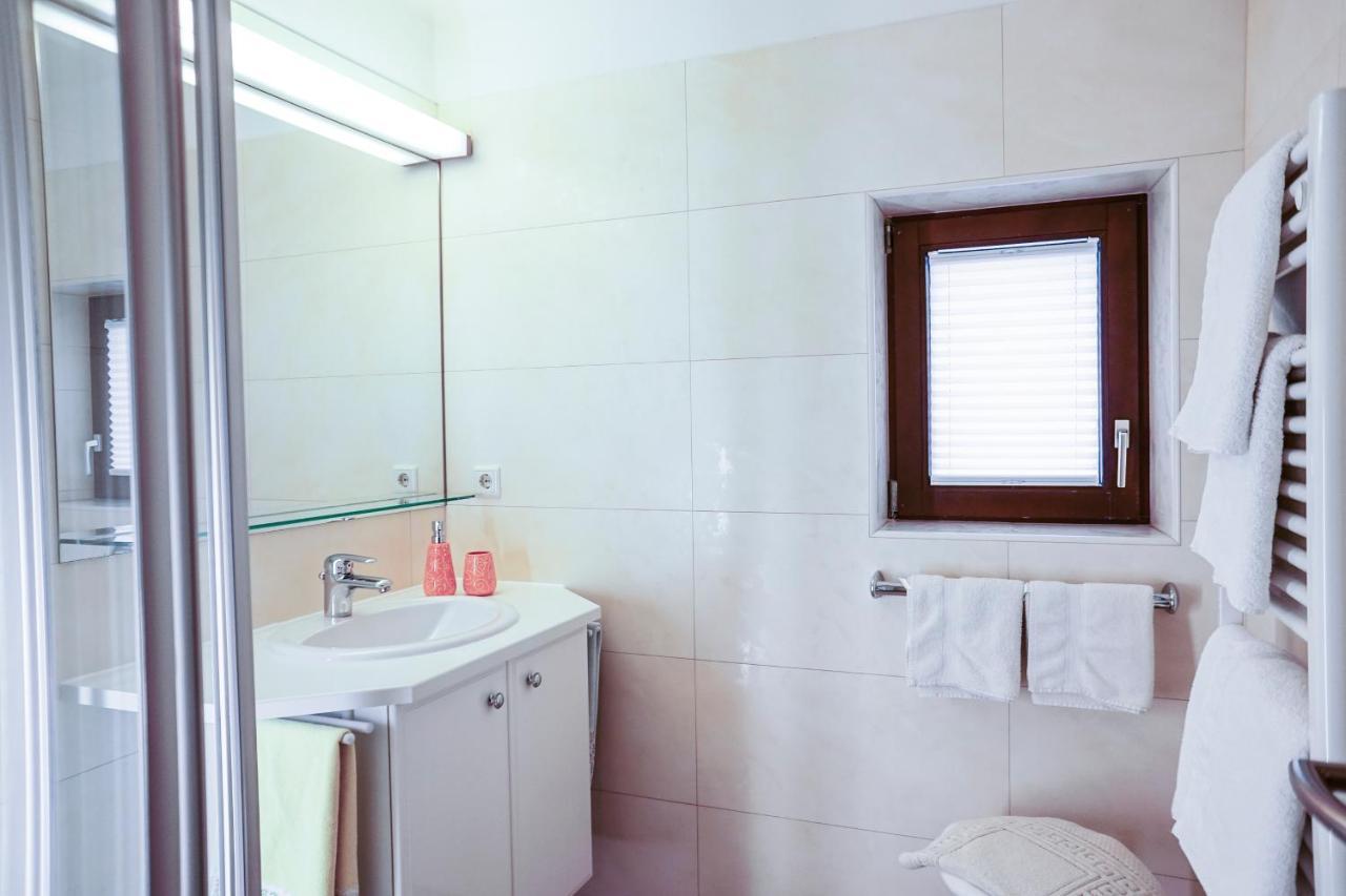 Landhaus Frenes Apartments Seefeld in Tirol Ngoại thất bức ảnh